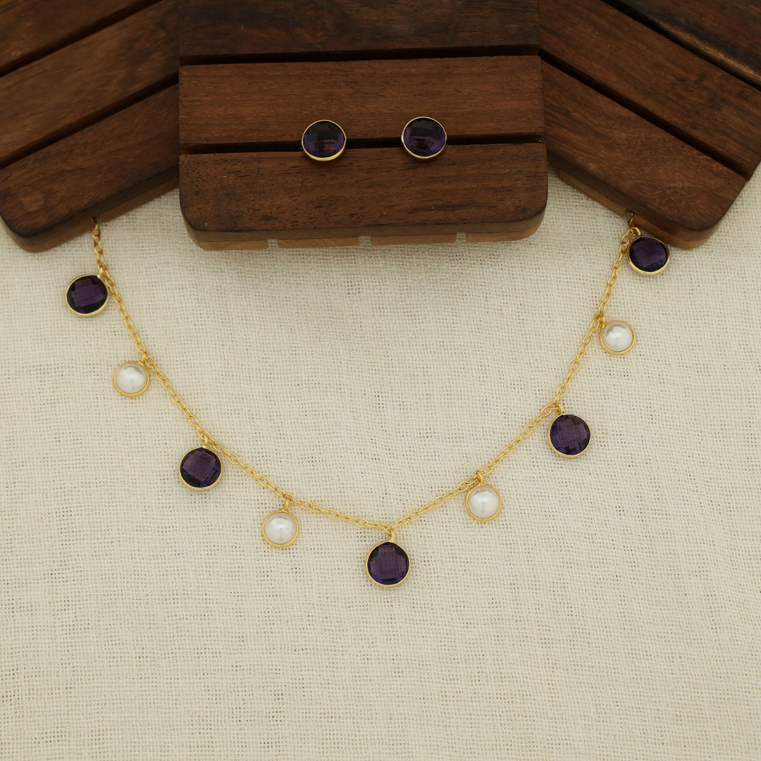 Mihaara Pearl Neckpiece With Stud (Colour Option)