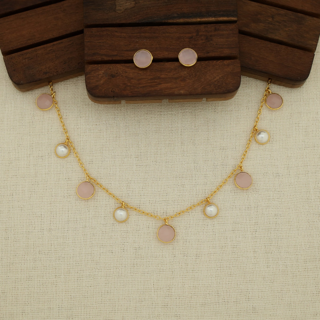 Mihaara Pearl Neckpiece With Stud (Colour Option)