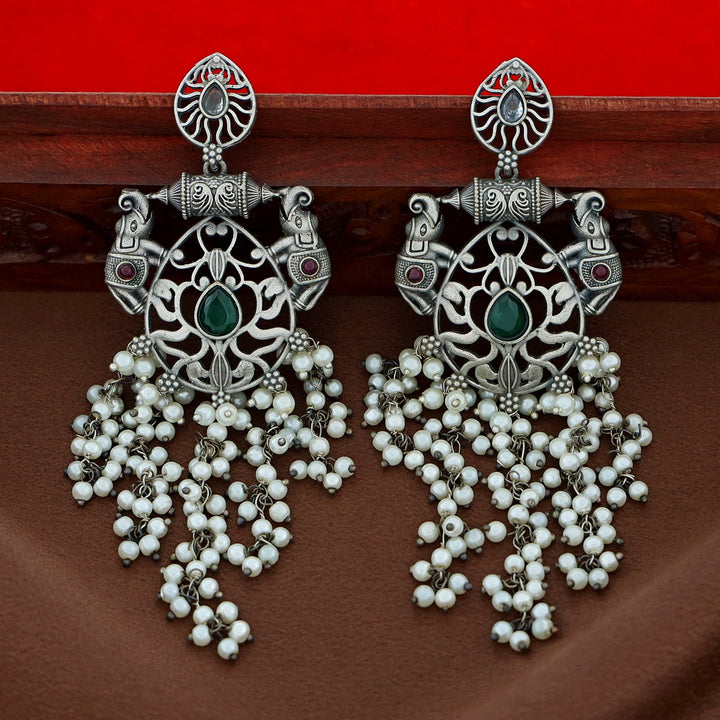 Nina Twin Airavat Hanging Bunch Pearl Earring