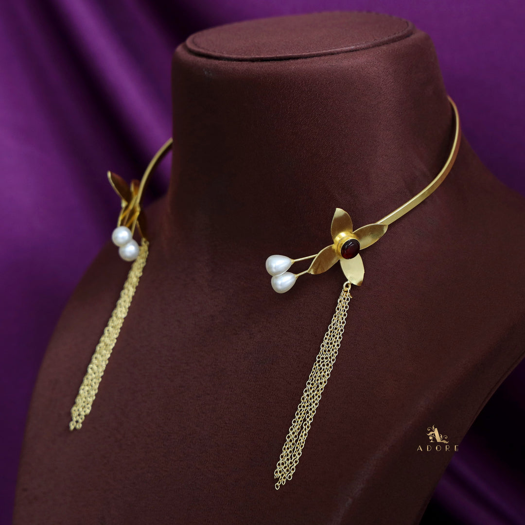 Golden Flower Glossy Twin Pearl Chain Neck Cuff