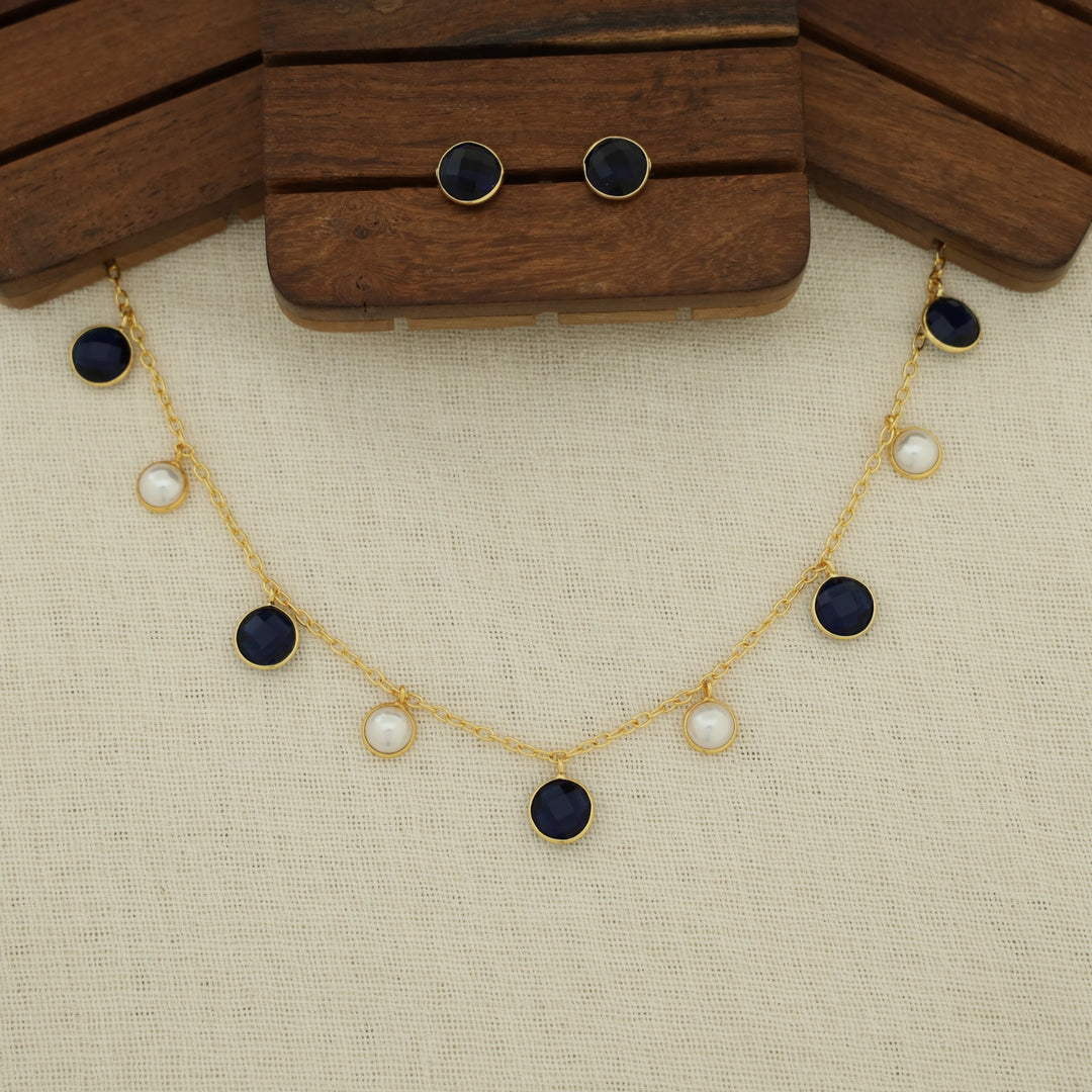 Mihaara Pearl Neckpiece With Stud (Colour Option)