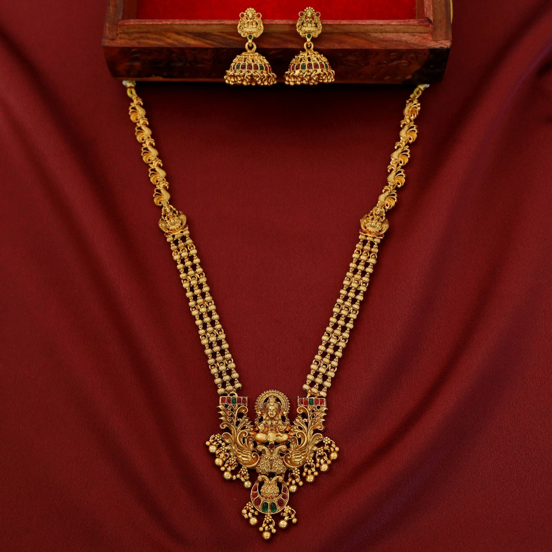 Saayuthra Lakshmi Mayura Bridal Neckpiece With Earring