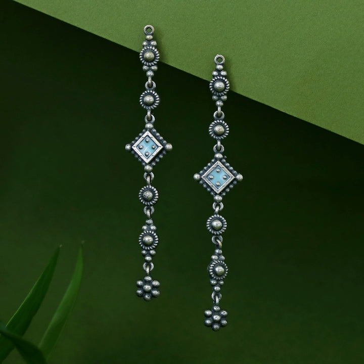 Amina Floral Antique Earring