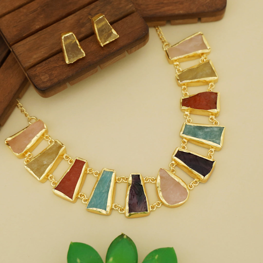 Harma Raindrop Raw Stone Neckpiece with Earring