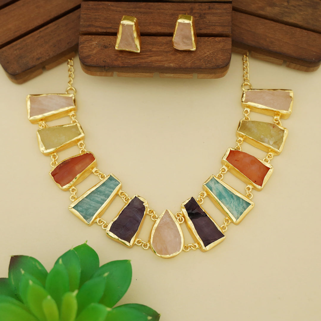 Harma Raindrop Raw Stone Neckpiece with Earring