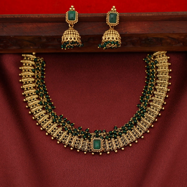 Mohana Cluster Pearl Bead Short Neckpiece with Earring