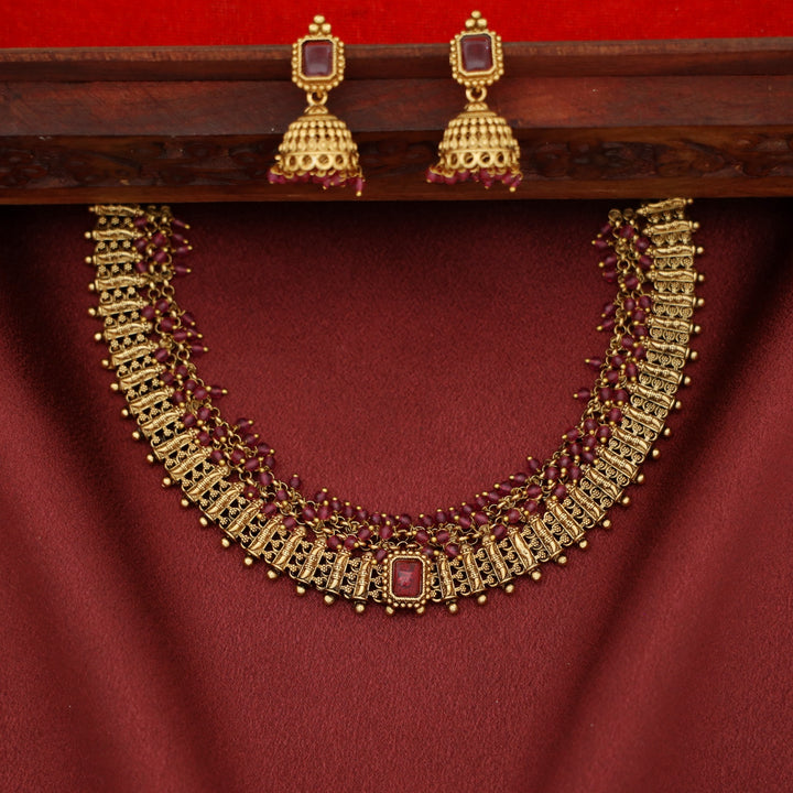 Mohana Cluster Pearl Bead Short Neckpiece with Earring