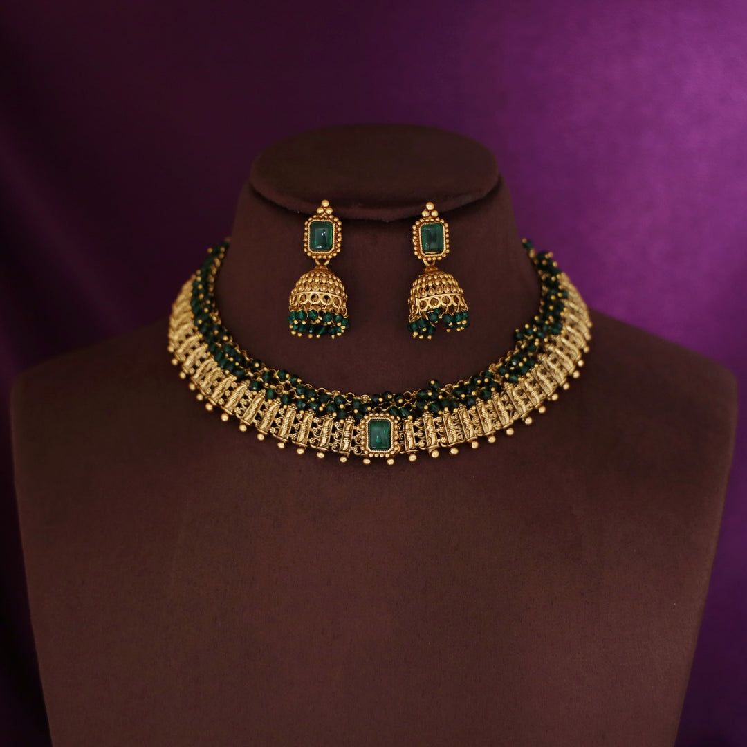 Mohana Cluster Pearl Bead Short Neckpiece with Earring