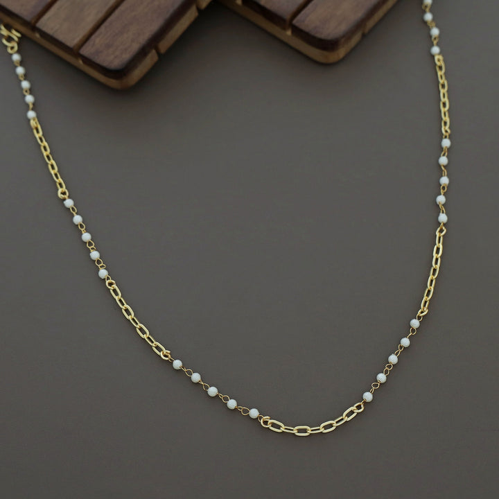 Carly Golden Chainy Pearl Neckpiece