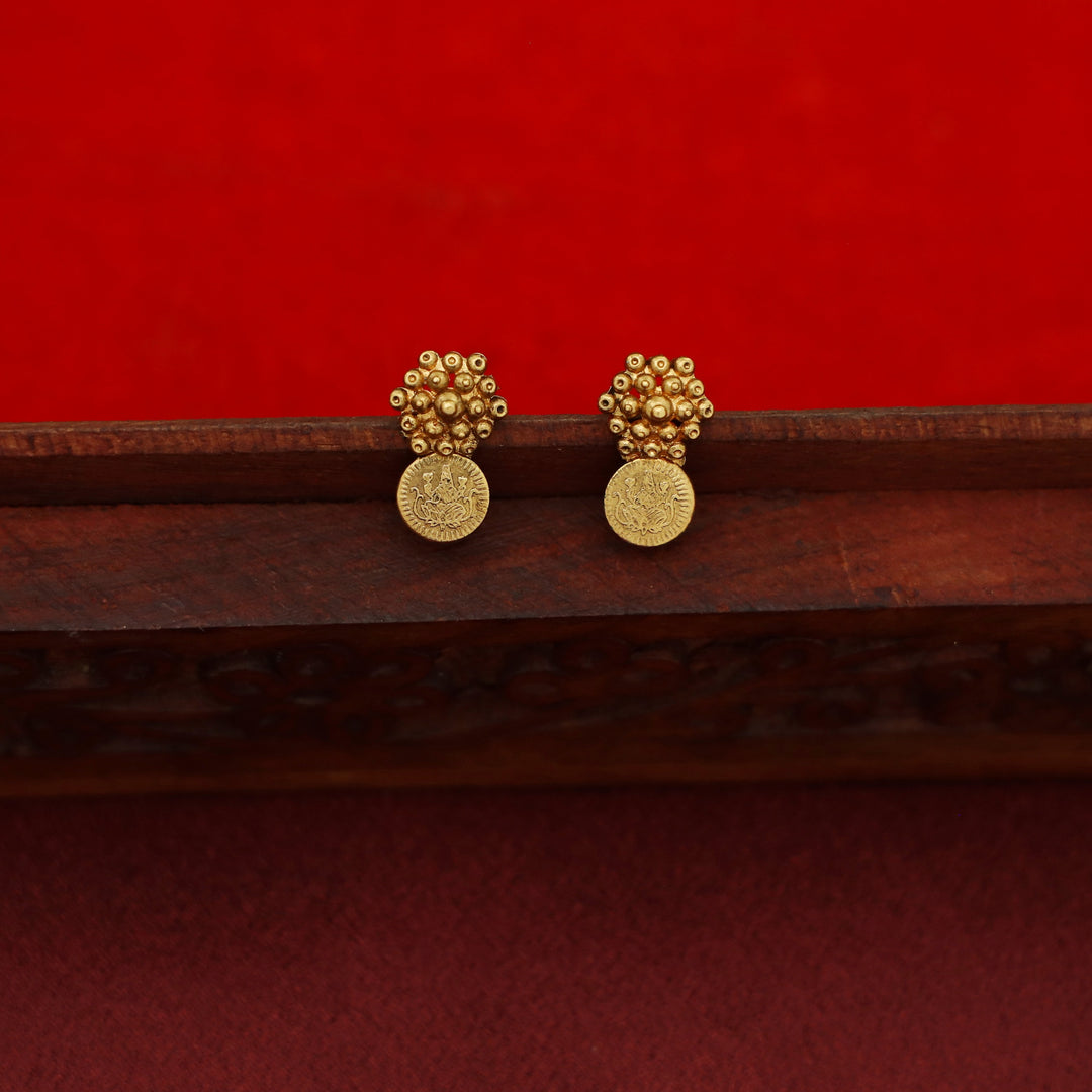 Arshavi 2 Layer Flower Kashi Choker with Earring