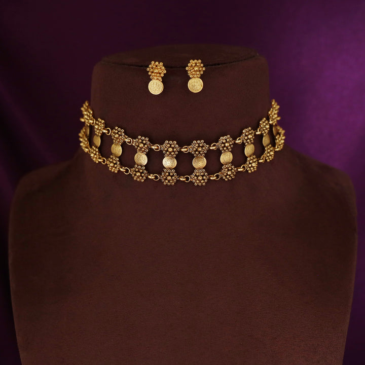 Arshavi 2 Layer Flower Kashi Choker with Earring