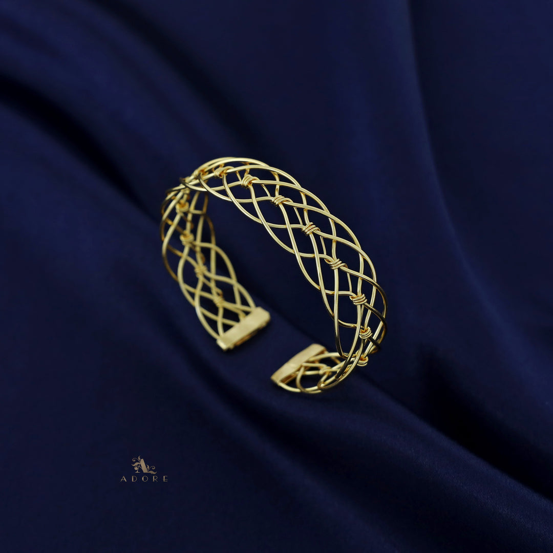 Melisa Golden Wave Bangle