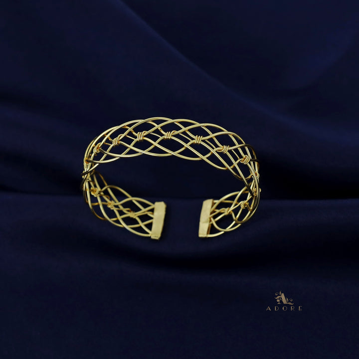 Melisa Golden Wave Bangle