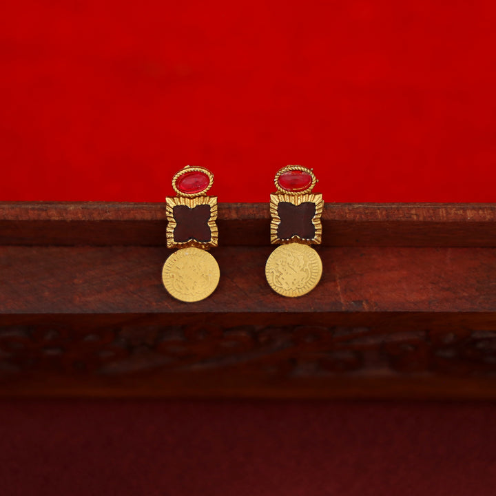 Adhitri Kemp Stone Kashi Choker/Short Neckpiece With Earring