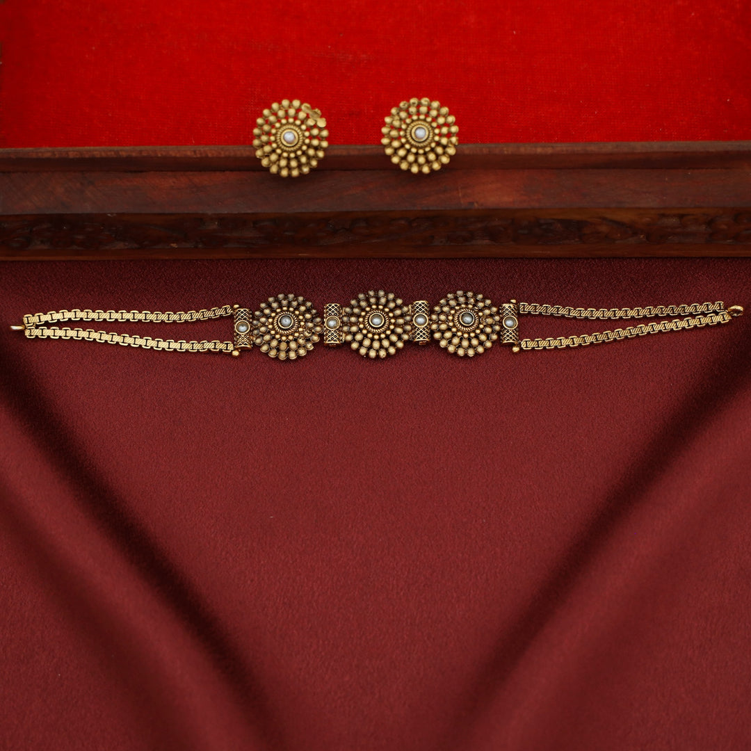 Dhruvani Tri Chakra Choker with Earring