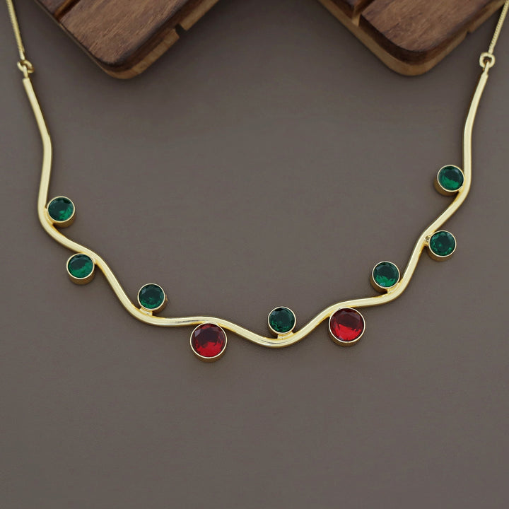 Jocelyn Golden Wavy Glossy Fresh Water Pearl Neckpiece