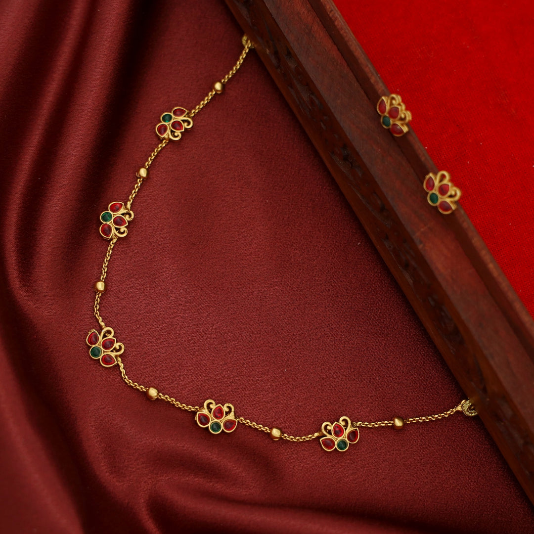 Haniya 5 Lotus Ball Short Neckpiece With Stud