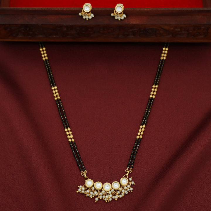 Ratana Pearl Mangalsutra With Earring