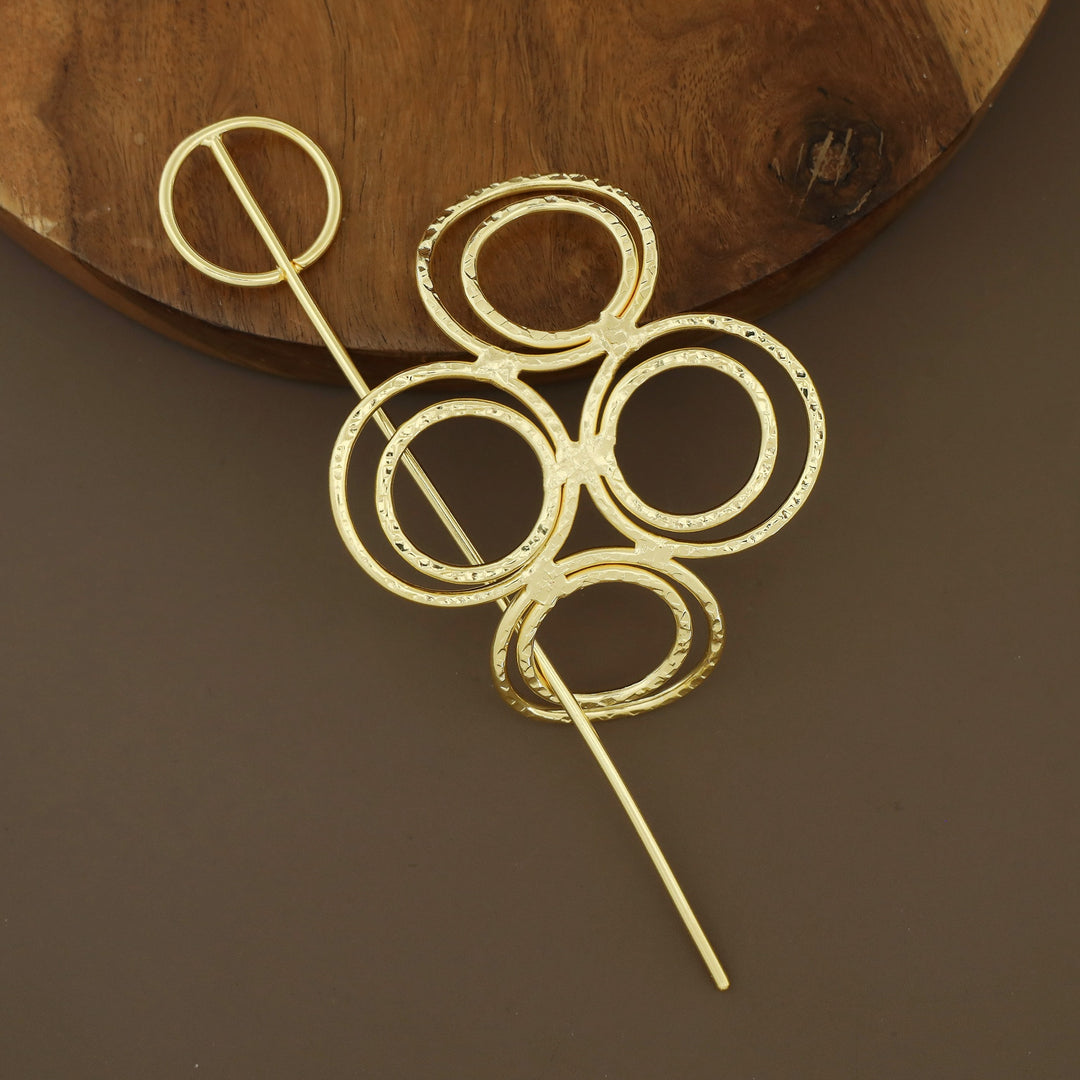Naysa Tetra Hammered Circle  Hair Pin