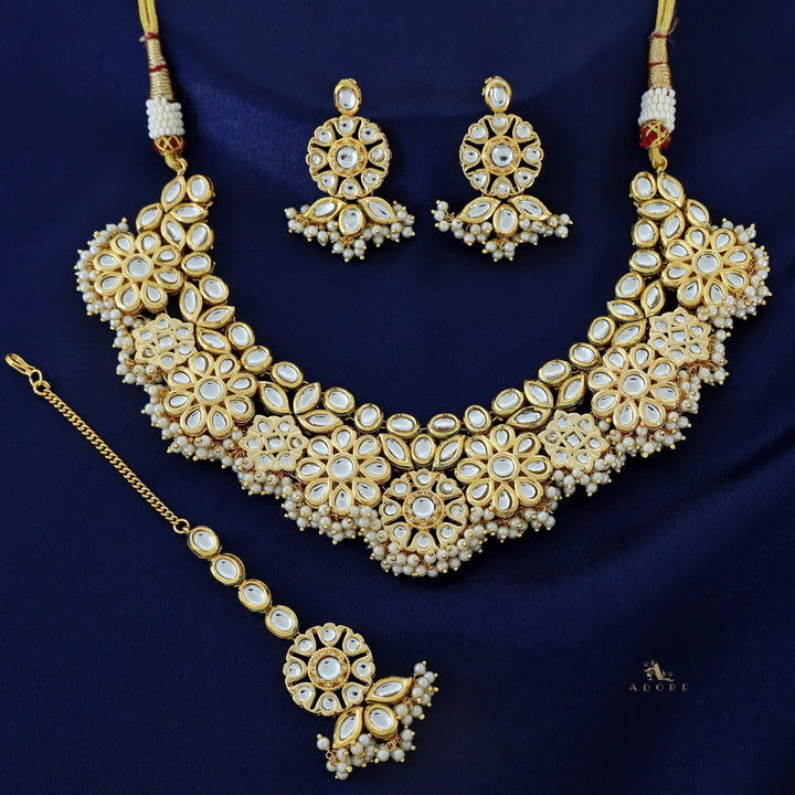 Premium Darpita Kundan Neckpiece With Earring + Tikka
