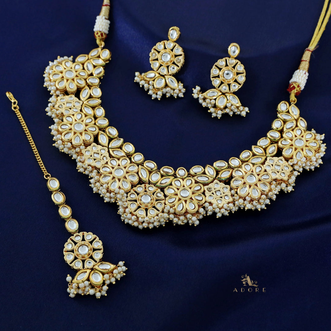 Premium Darpita Kundan Neckpiece With Earring + Tikka