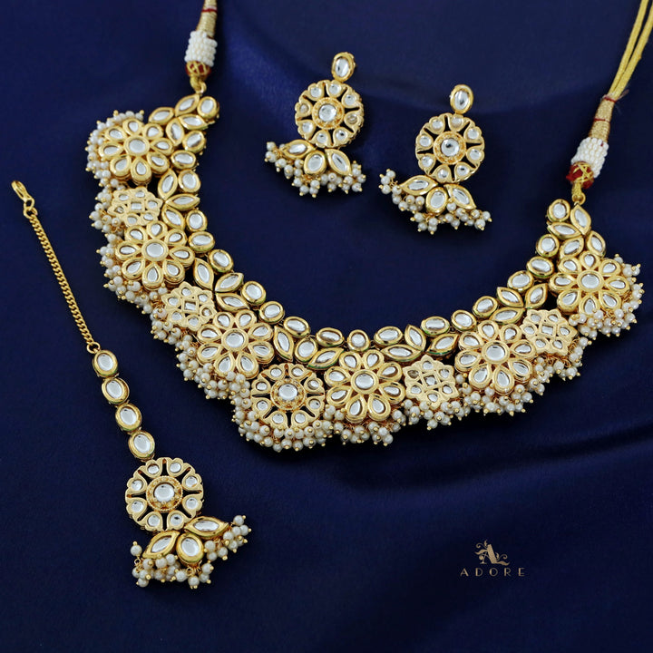 Premium Darpita Kundan Neckpiece With Earring + Tikka