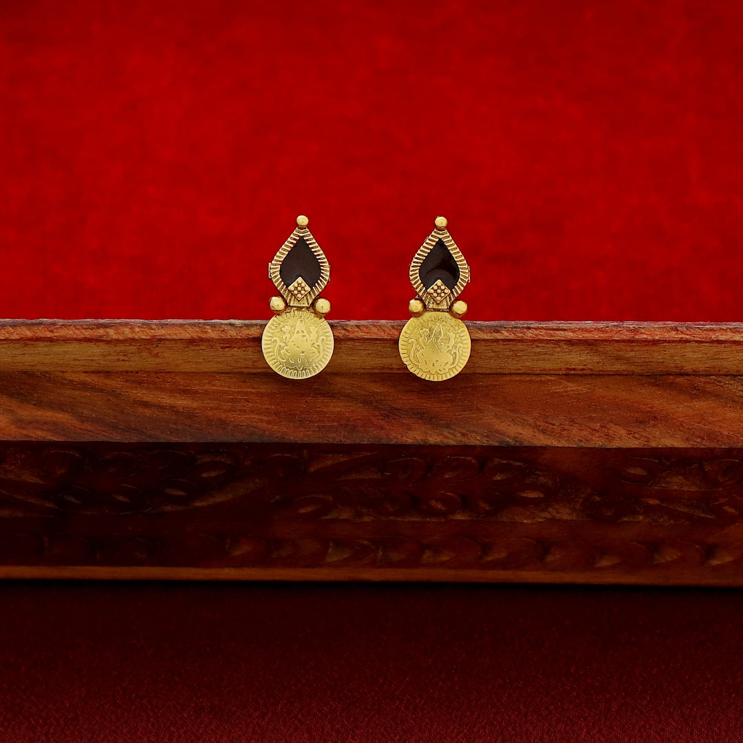 Sree Lakshmi 3 Layer Kashi Palakka Choker With Stud