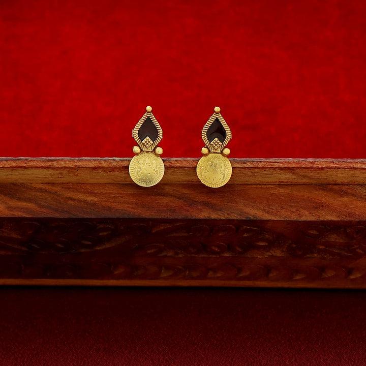 Sree Lakshmi 3 Layer Kashi Palakka Choker With Stud