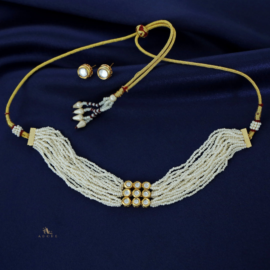 Aashi Kundan Pearl Choker With Stud