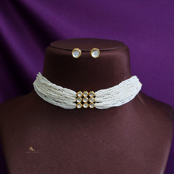 Aashi Kundan Pearl Choker With Stud