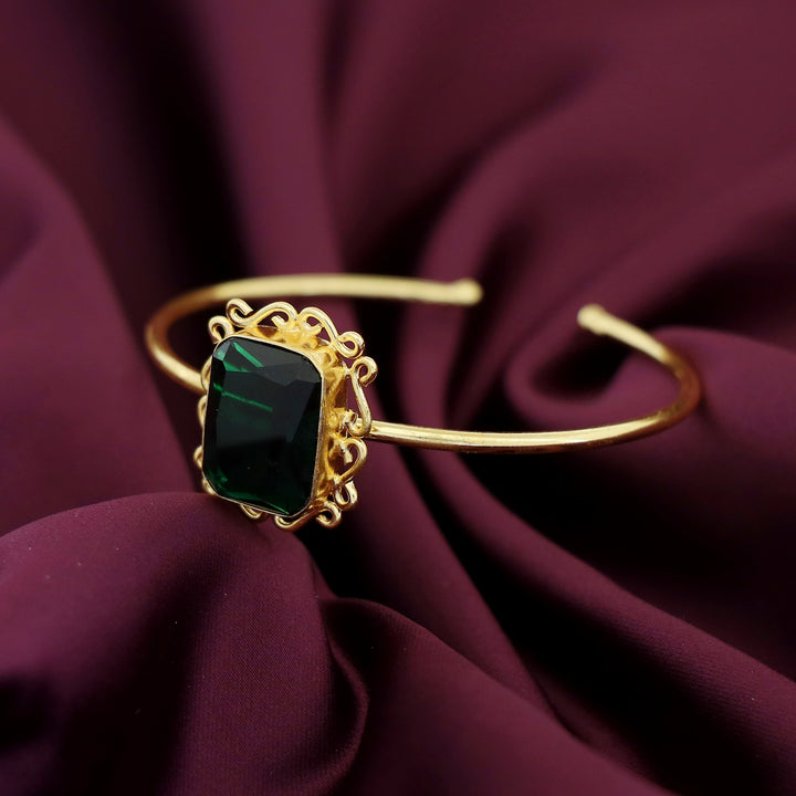 Ritu Golden Rectangle Glossy Bangle