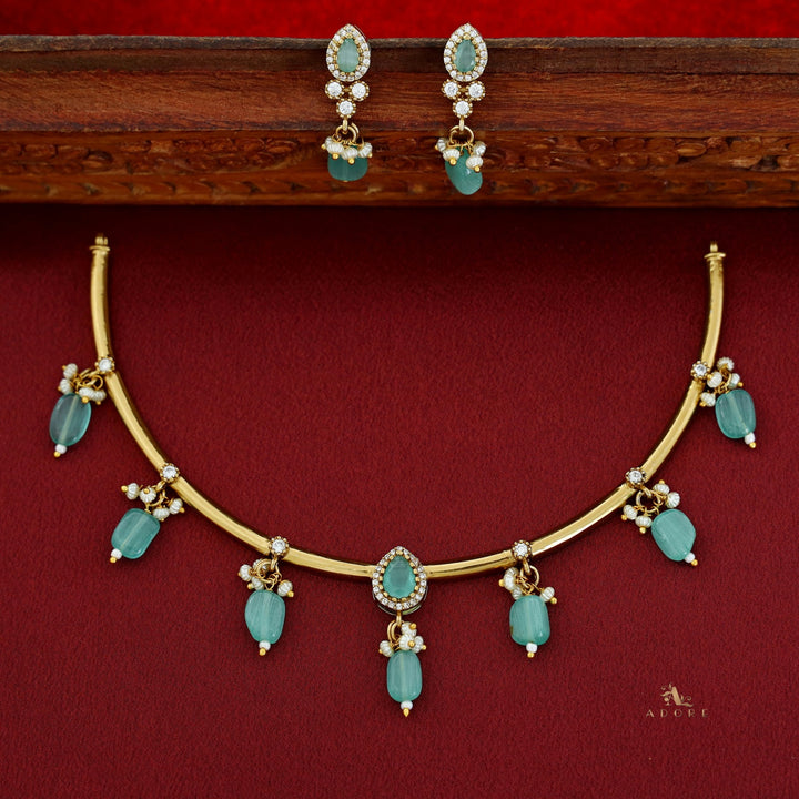 Veda Stiff Beads Neckpiece With Earring