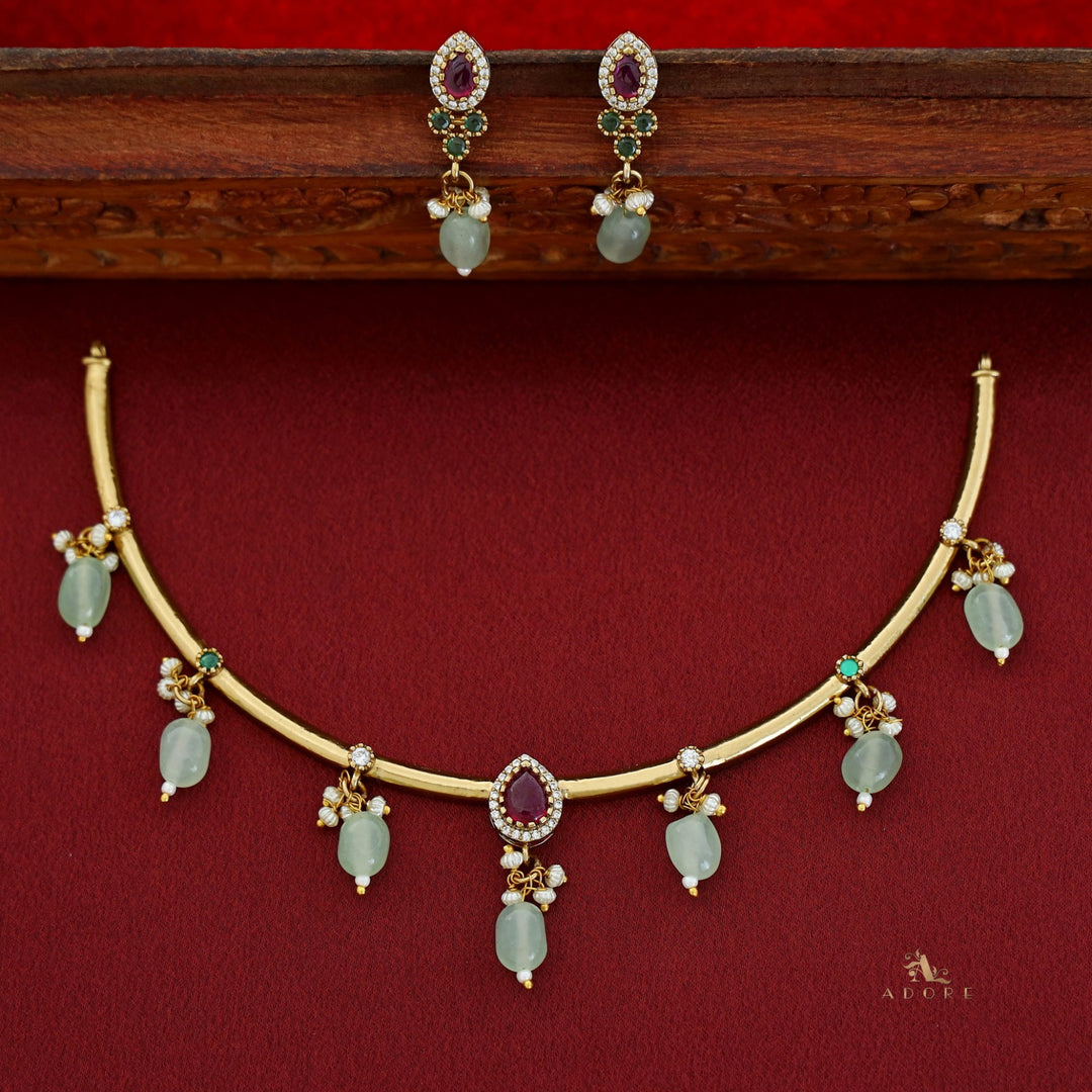 Veda Stiff Beads Neckpiece With Earring