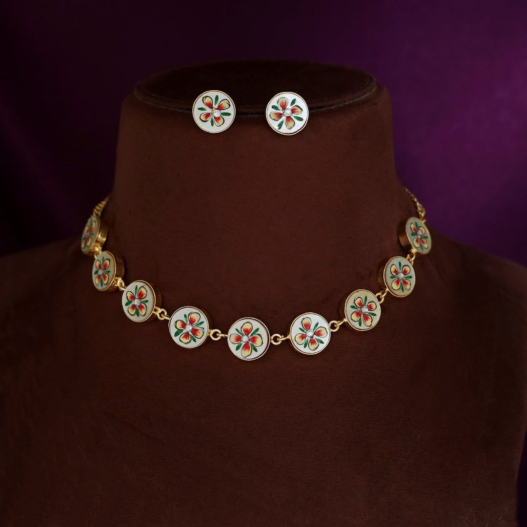 Circle MOP Hand Painted Choker With Stud