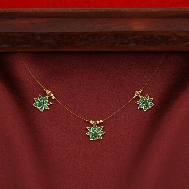 Vishruthi Enamel Tri Lotus String Neckpiece