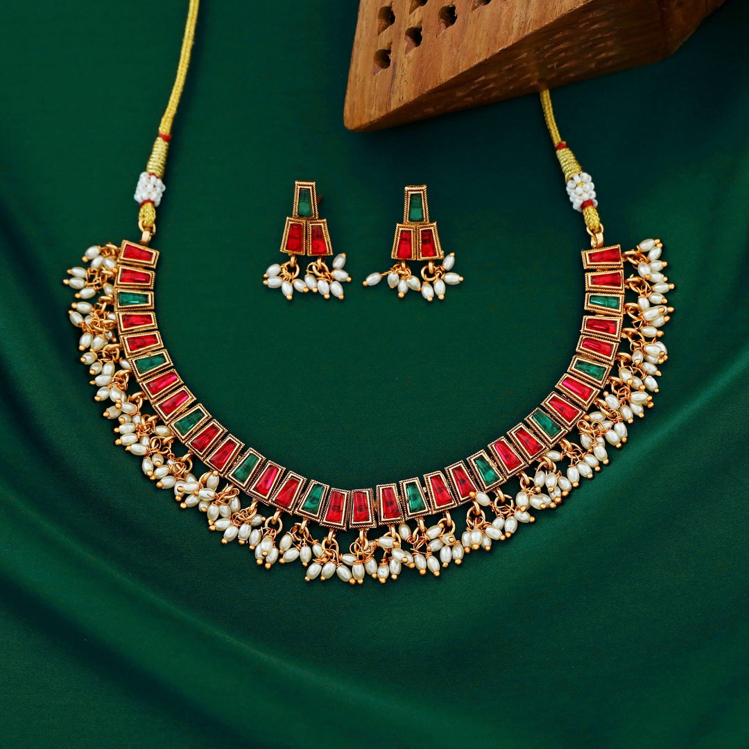 Aadarshini Golden Glossy Rice Pearled Neckpiece With Earring