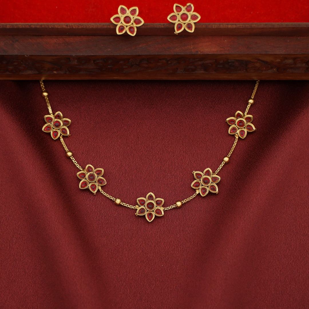 Nivisha Flower Choker With Stud