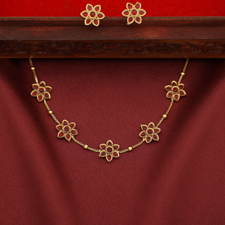 Nivisha Flower Choker With Stud