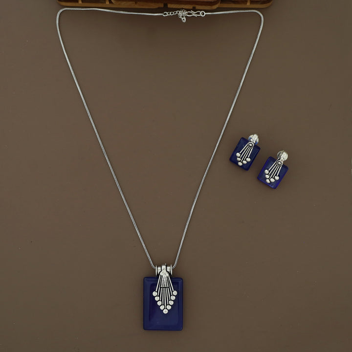 Valena Neckpiece With Earring