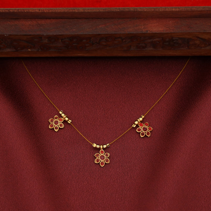 Thridha Tri Flower String Neckpiece
