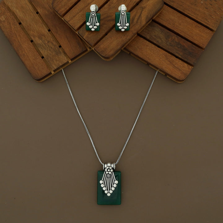 Valena Neckpiece With Earring