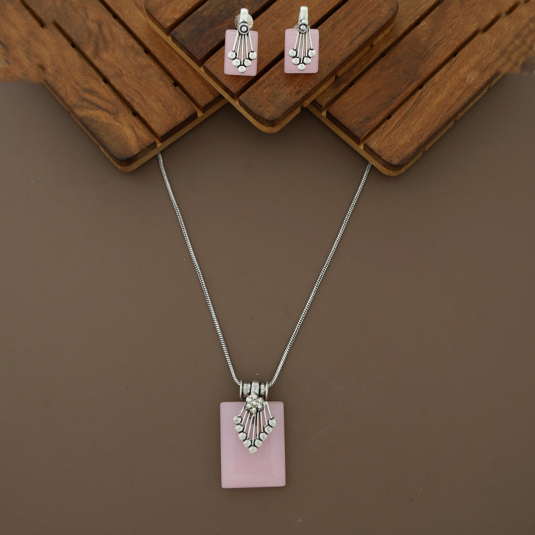 Valena Neckpiece With Earring