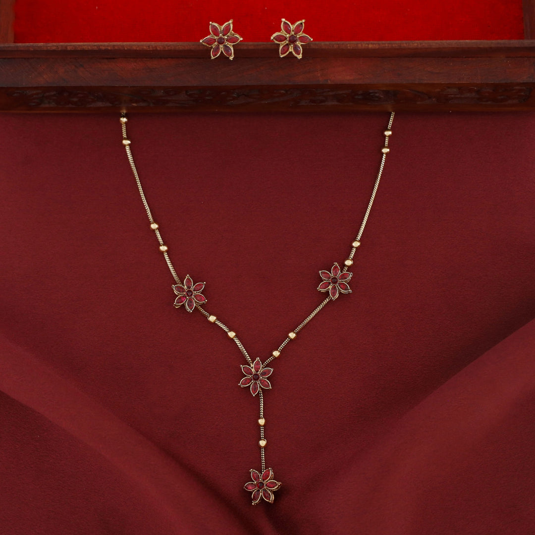 Kamala Tetra Flower Ball Neckpiece With Stud