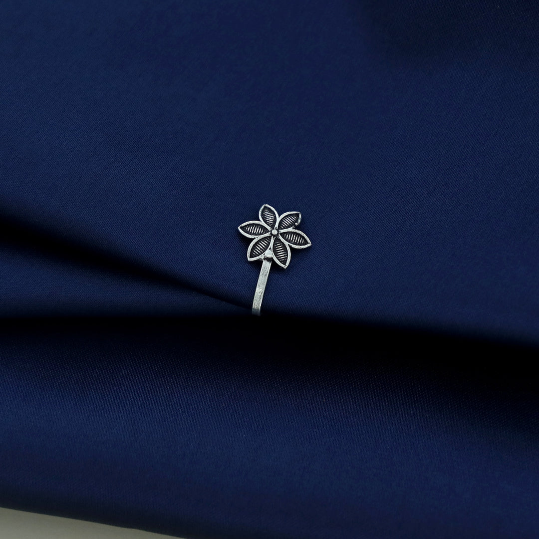 Tanaira Silver Nose Pin