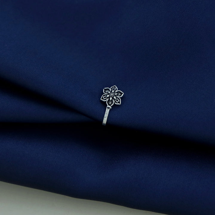 Tanaira Silver Nose Pin