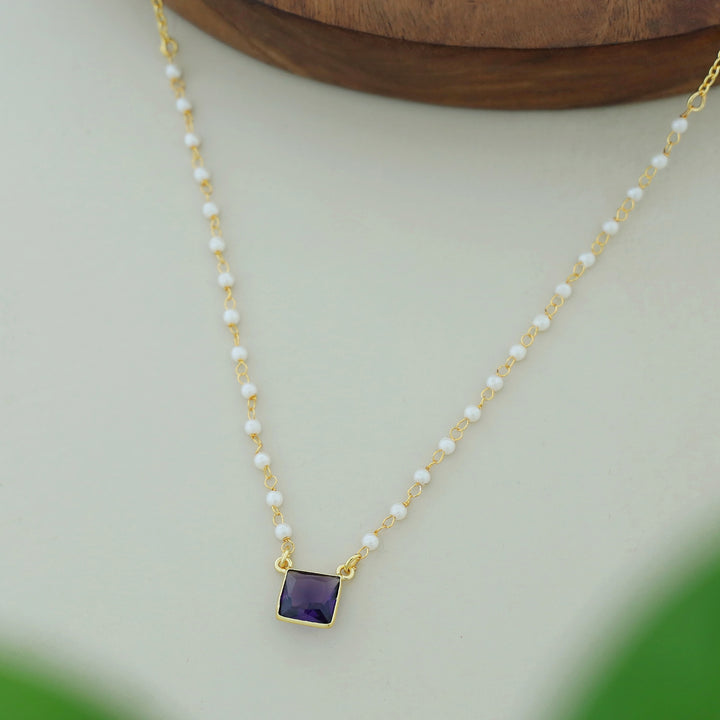 Nasmiya Square Neckpiece