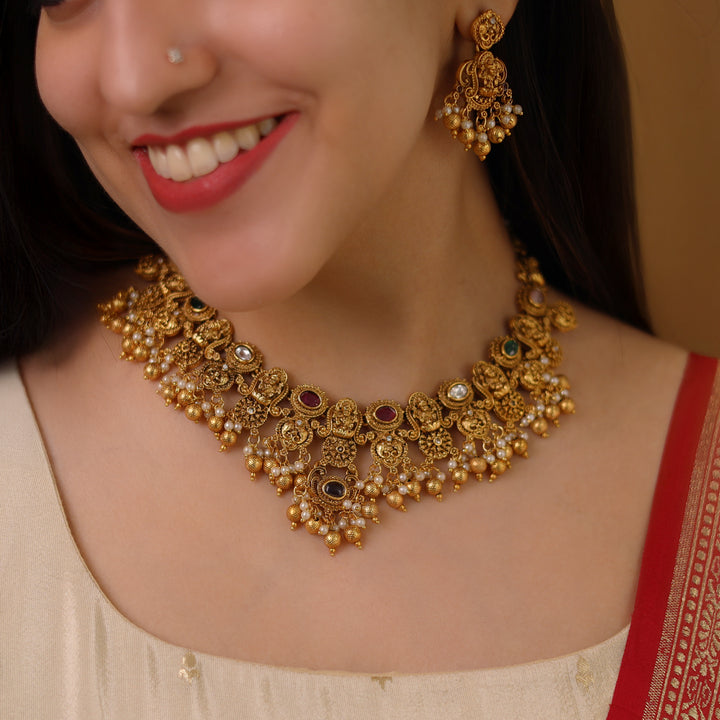 Arpita Lekshmi Bridal Short Neckpiece With Earring