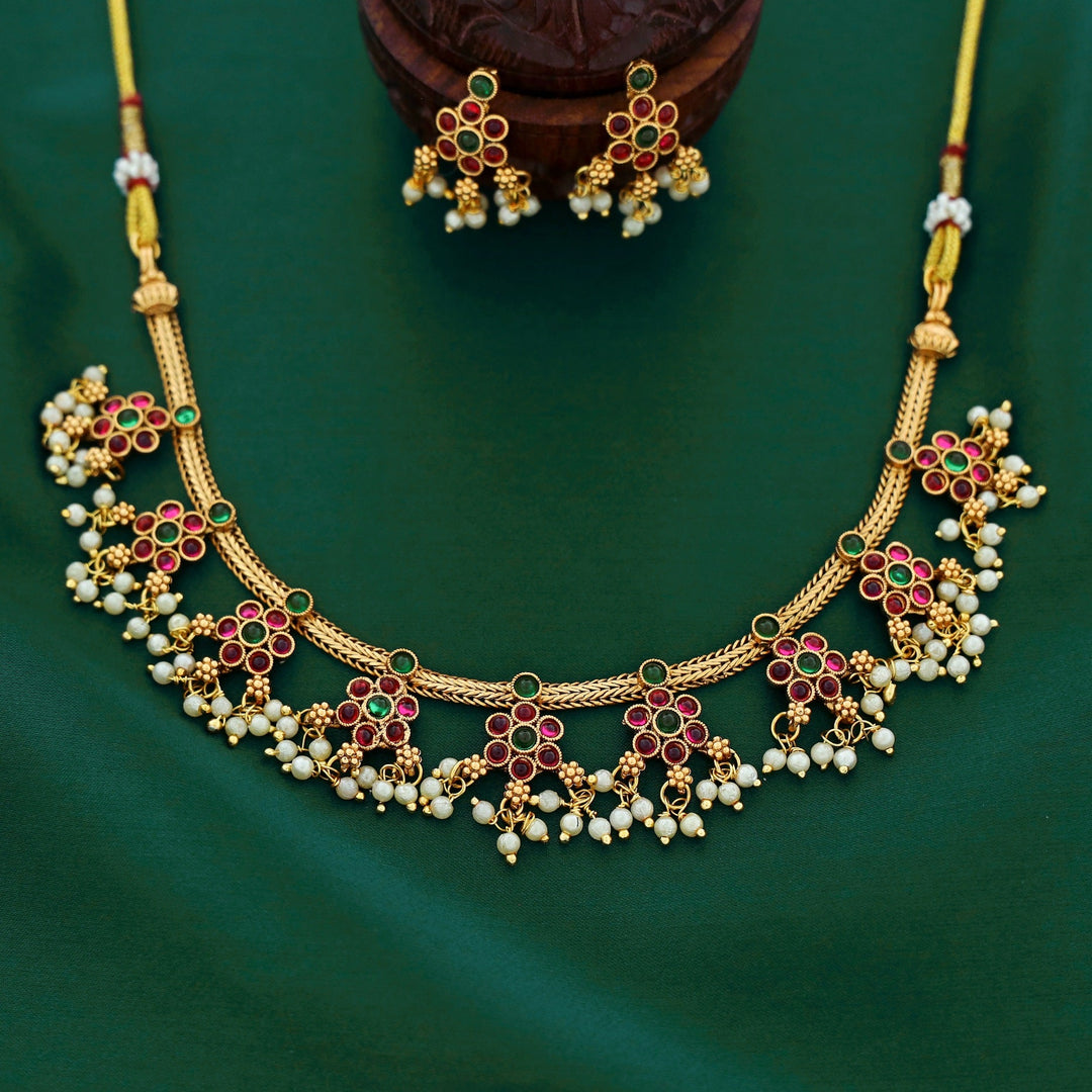 Charulata Flower Pearl Neckpiece With Earring