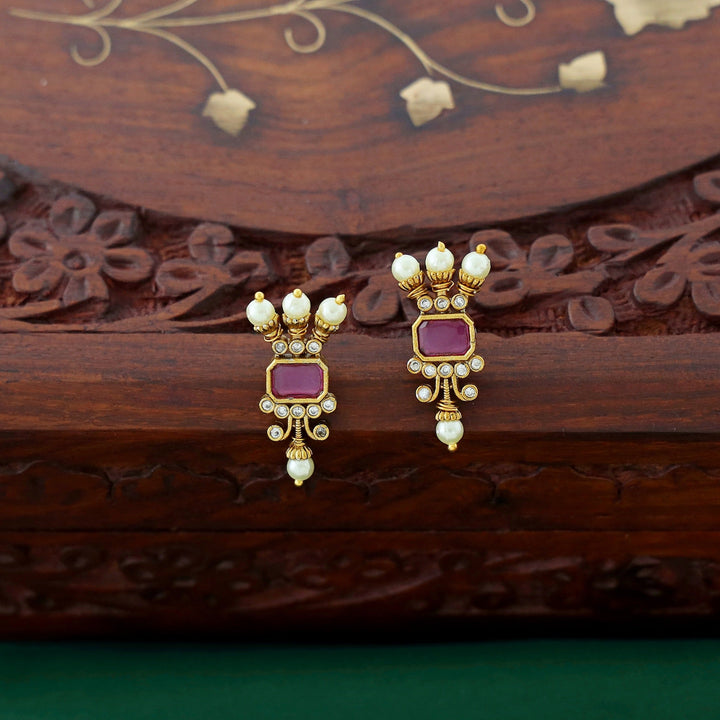 Prarthana Pearl Choker with Earring