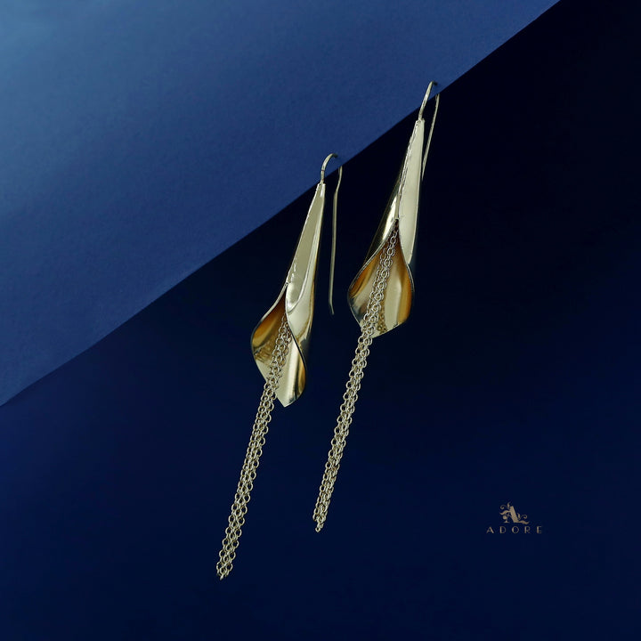 Catharine Golden Chain Cone Drop
